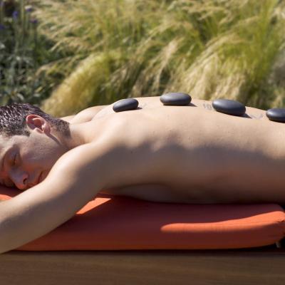 Spa Treatments - Massage Sassi de Vulcano 1